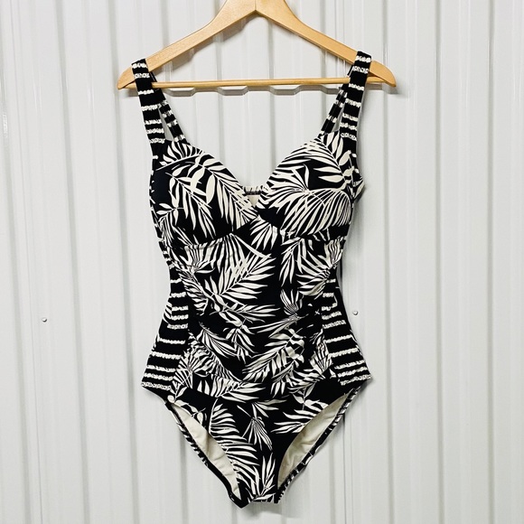 NWOT Mark & Spencer Secret Slimming Swimsuit - Picture 3 of 8